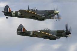 images/obr.2 Spitfires of air